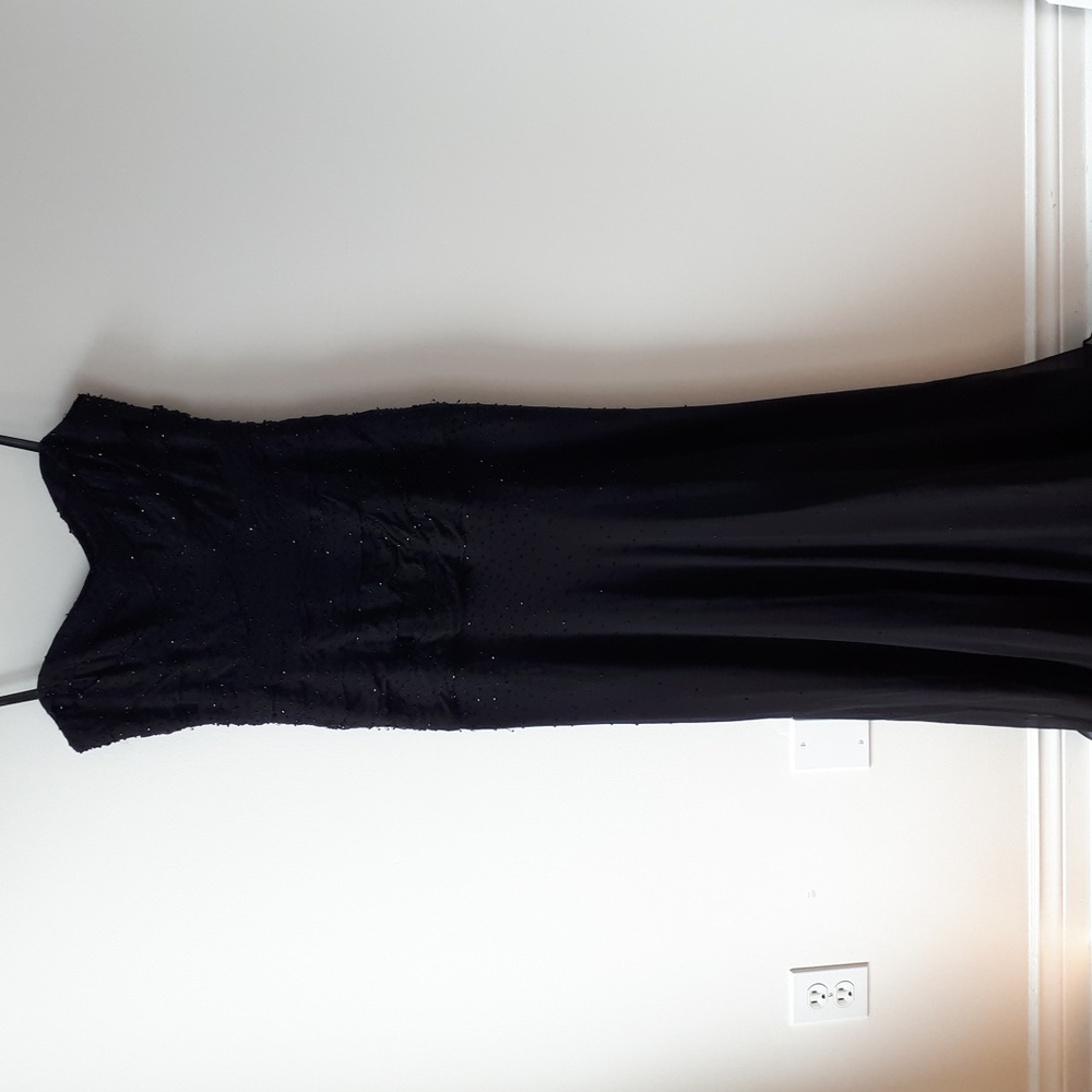 Laundry by Shelli Segal dress